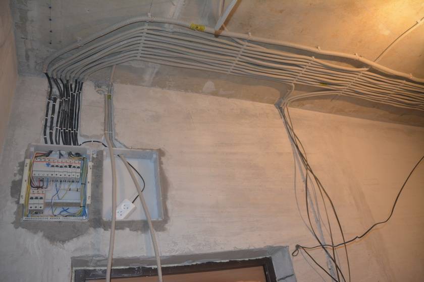 Электрика в трёхкомнатной квартире Электрика в трёхкомнатной квартире